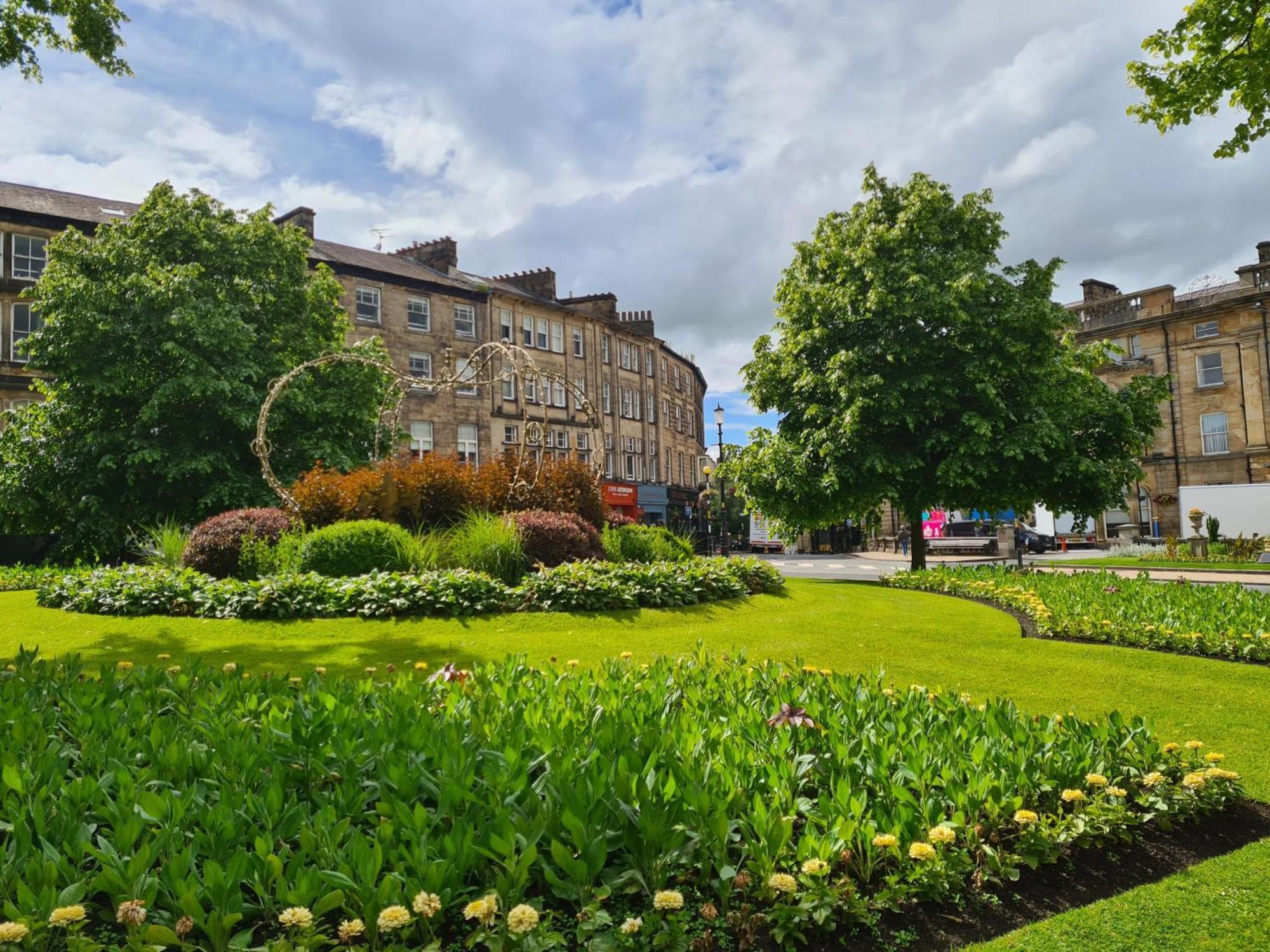 York Place Mews - Central 2 Bed 2 Bath Free Parking Harrogate Exterior photo